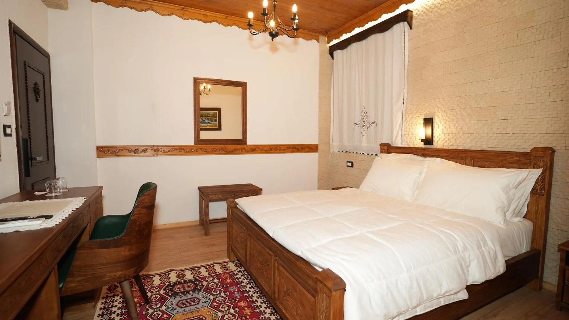 City Street Hotel Gjirokaster