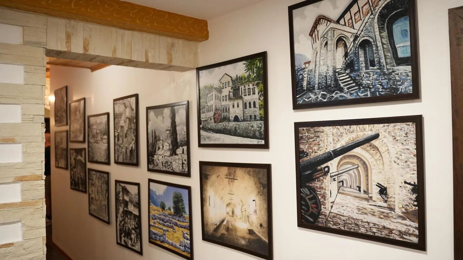 City Street Hotel Gjirokaster