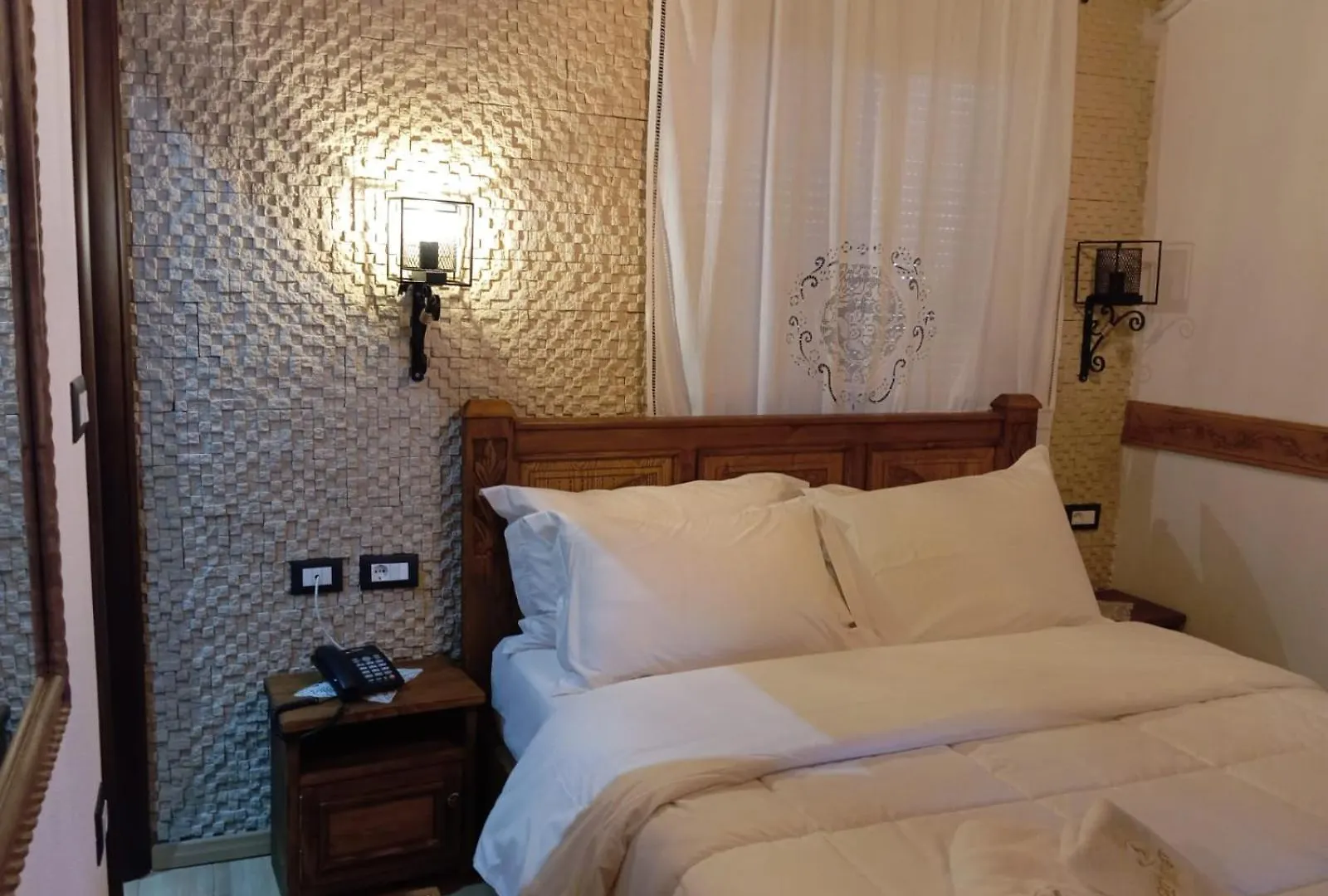 City Street Hotel Gjirokaster