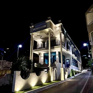 Boutique Empire Of Martin Gjirokaster